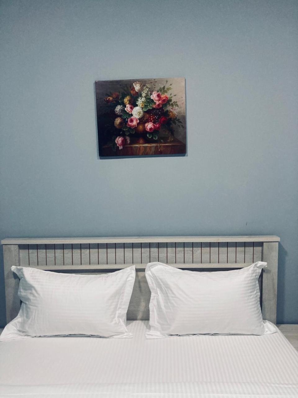 Paris Furnished - Tabasum Group *